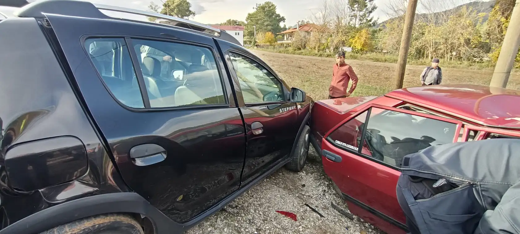 Zorlar kavşağında feci kaza! Yaralılar var