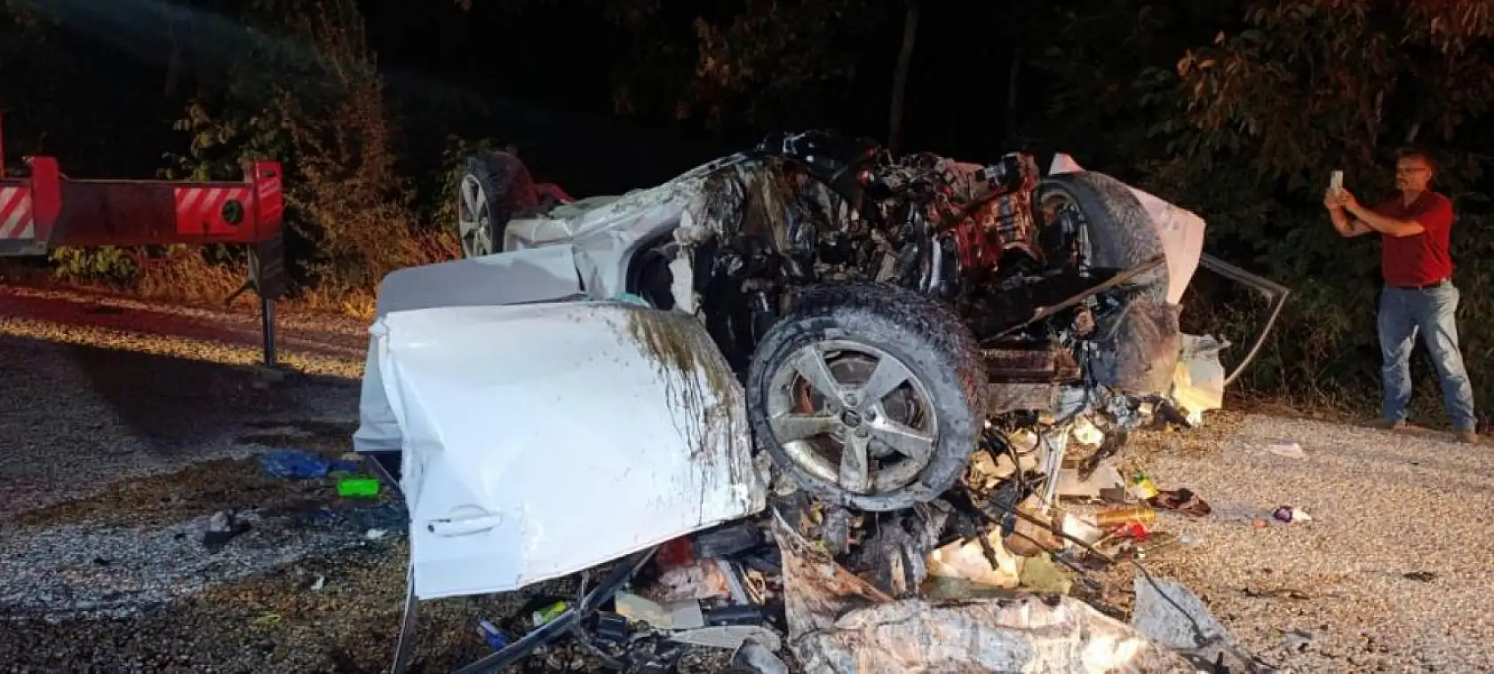 Feci trafik kazası: 6 kişi hayatını kaybetti