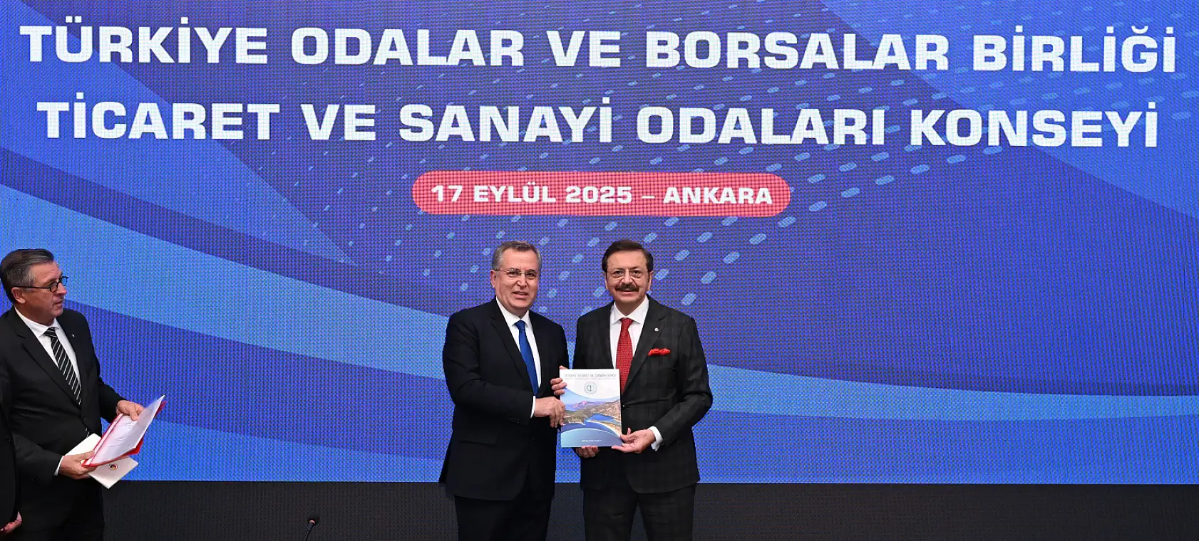 Başkan Çıralı, TOBB Ticaret ve Sanayi Odaları Konseyi toplantısında sorunları dile getirdi