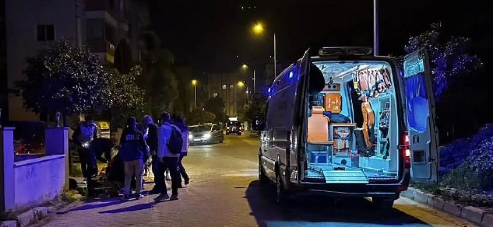 16 yaşındaki genç, bıçaklı saldırıda yaralandı