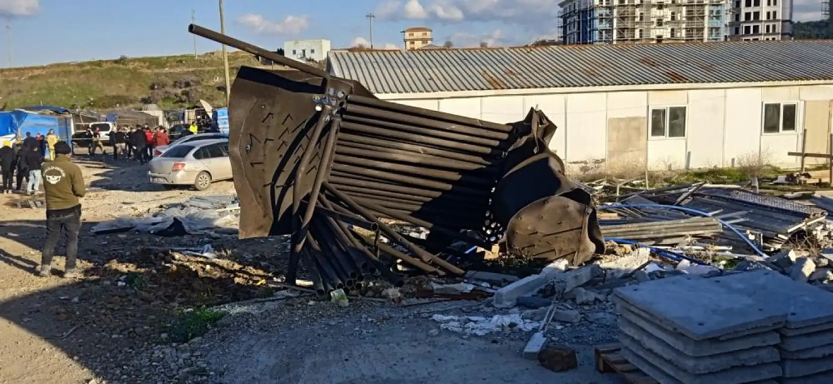 İzmir'de sıcak su kazanı patladı: 8 yaralı