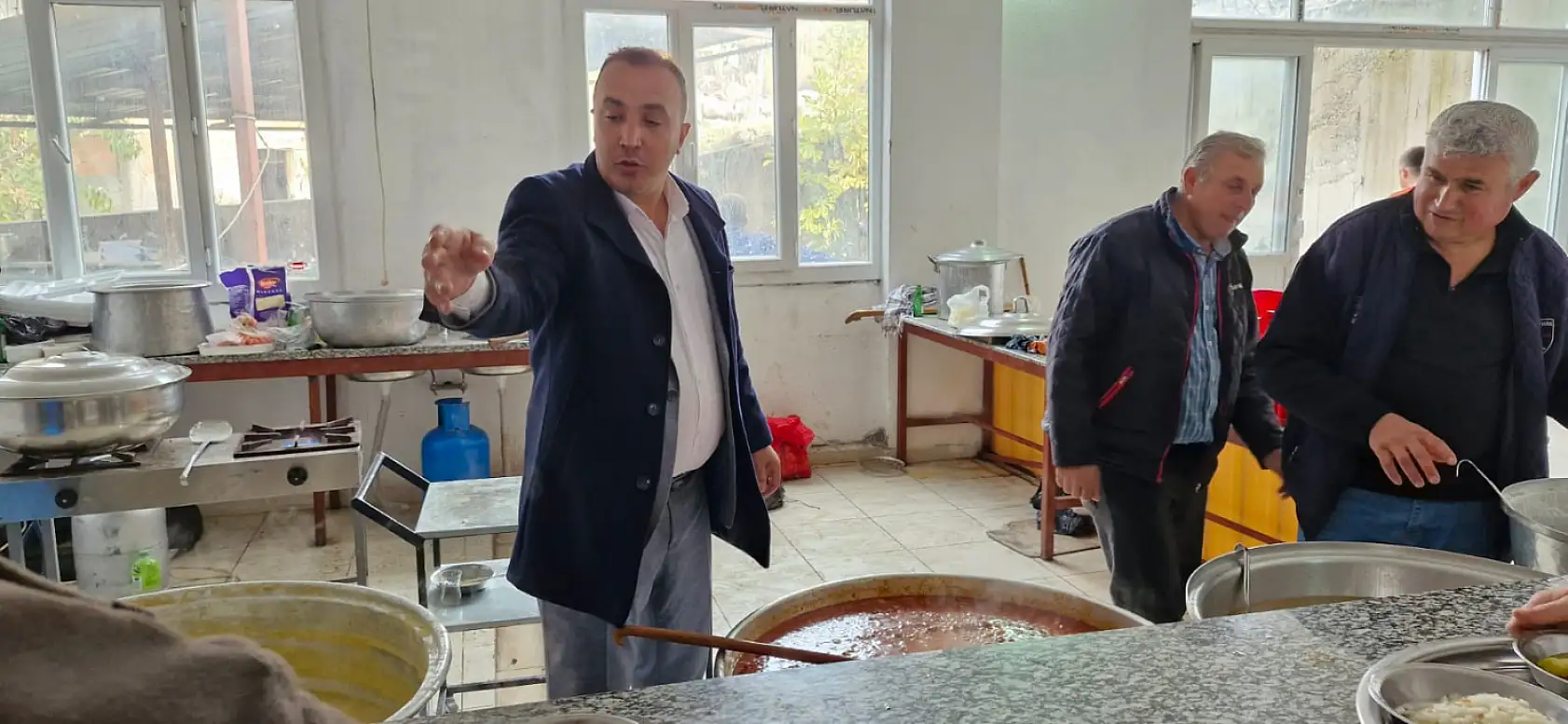 Seydikemer Arsa Köyü'nde Sekizinci Geleneksel Şükür Yemeği Düzenledi