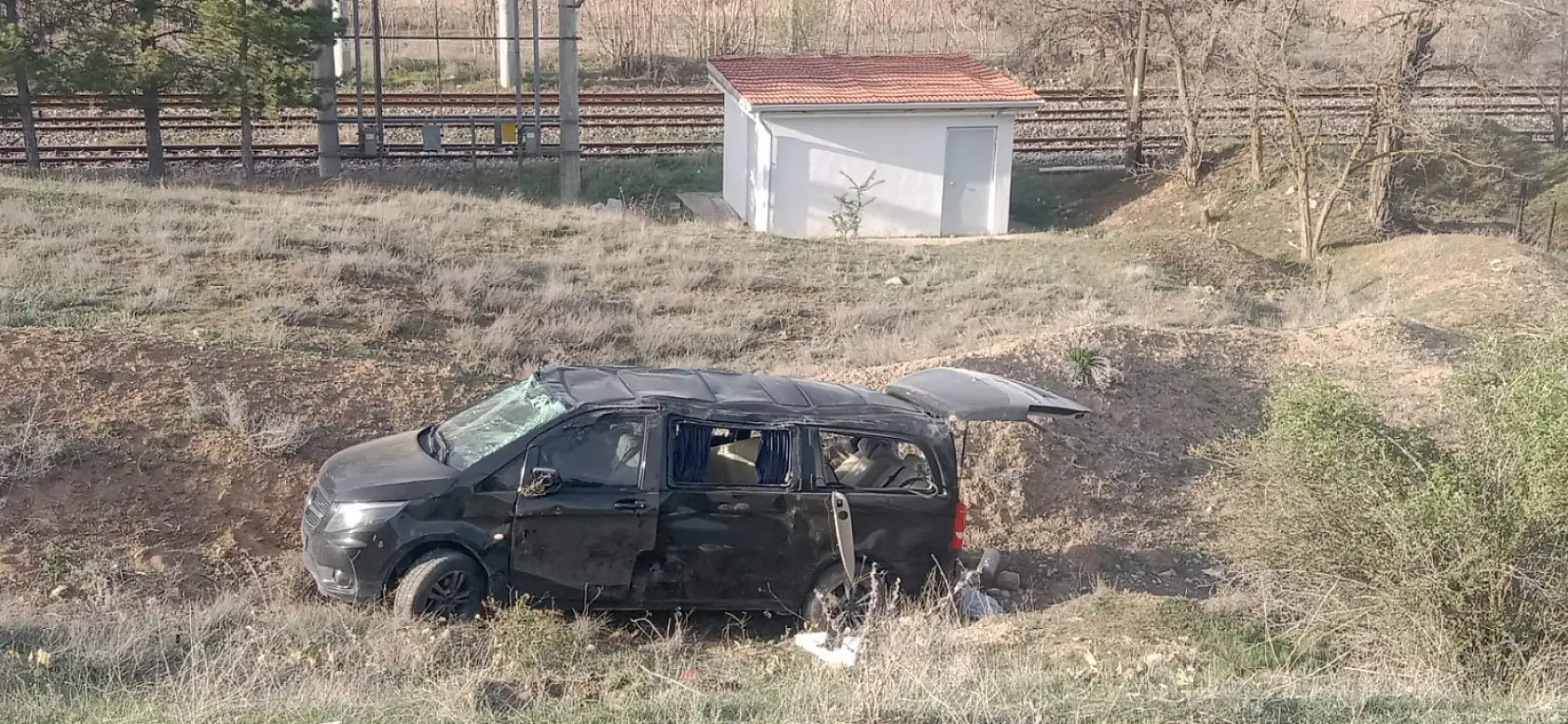 Ünlü oyuncu Berk Atan kazada yaralandı