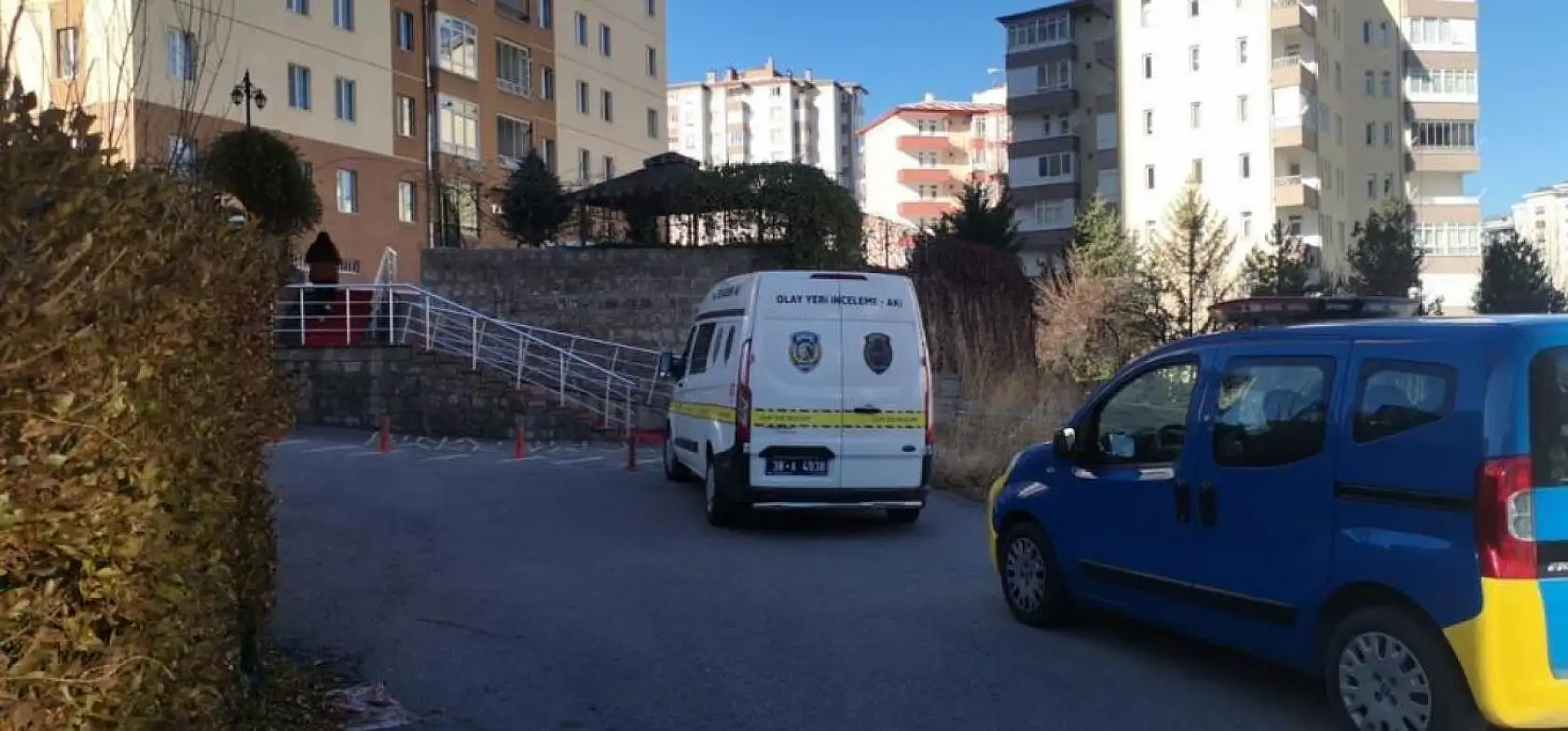 44 yaşındaki şahıs evinde vurulmuş halde ölü bulundu