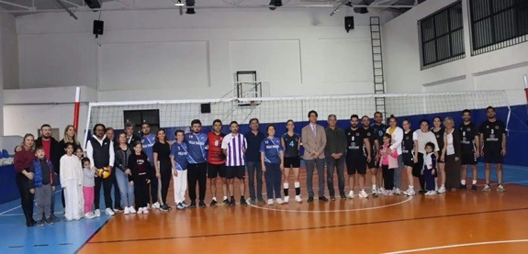Köyceğiz'de öğretmenler arası voleybol turnuvası düzenlendi
