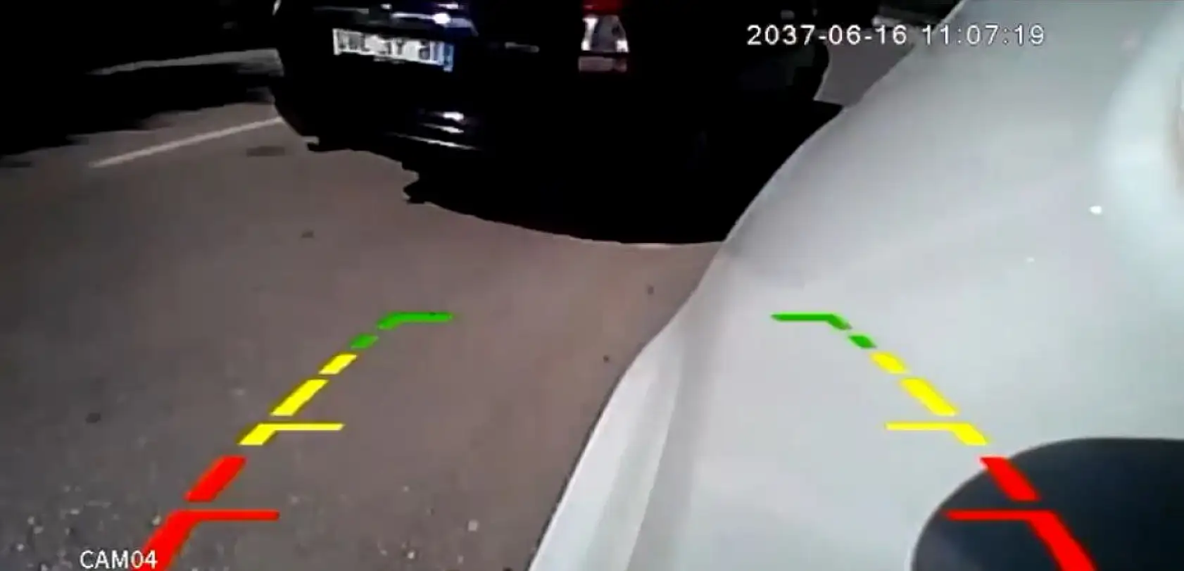 Makas dehşeti! İki araç kazaya karıştı