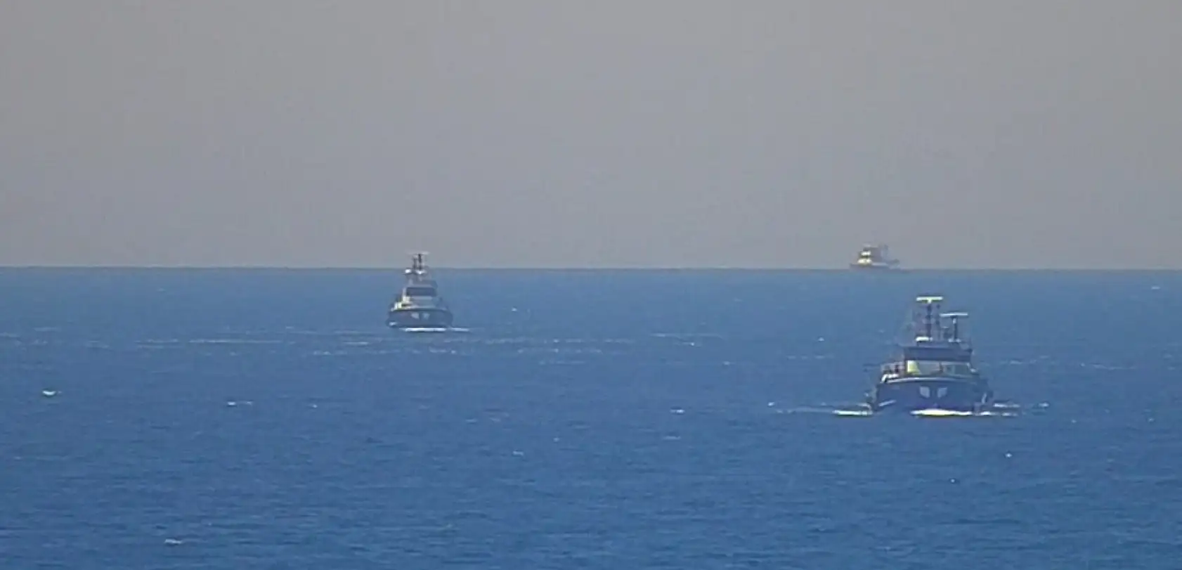 Türk balıkçı teknelerini taciz eden Yunanistan'a, anında müdahale