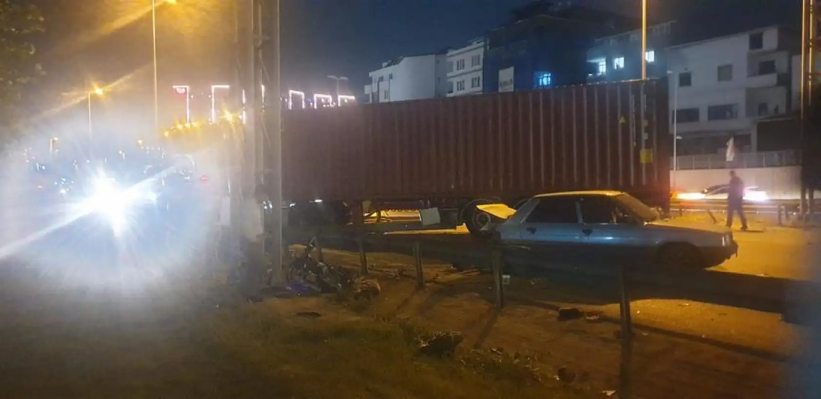 Liman yolunda feci kaza: 1 kişi hayatını kaybetti
