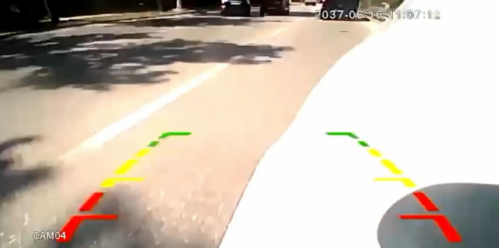 Makas dehşeti! İki araç kazaya karıştı