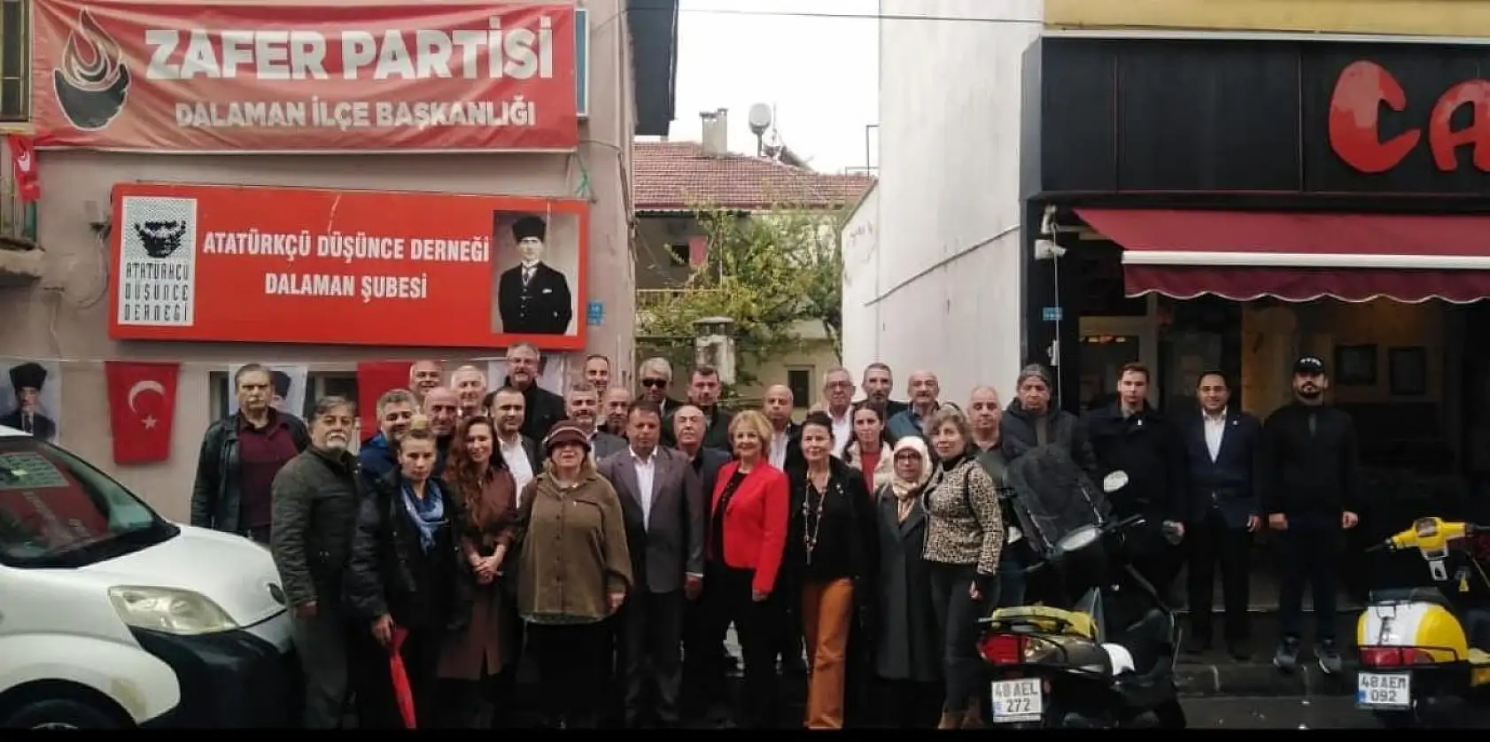 İyi Parti'den istifa eden 120 kişi Zafer Partisi'ne katıldı