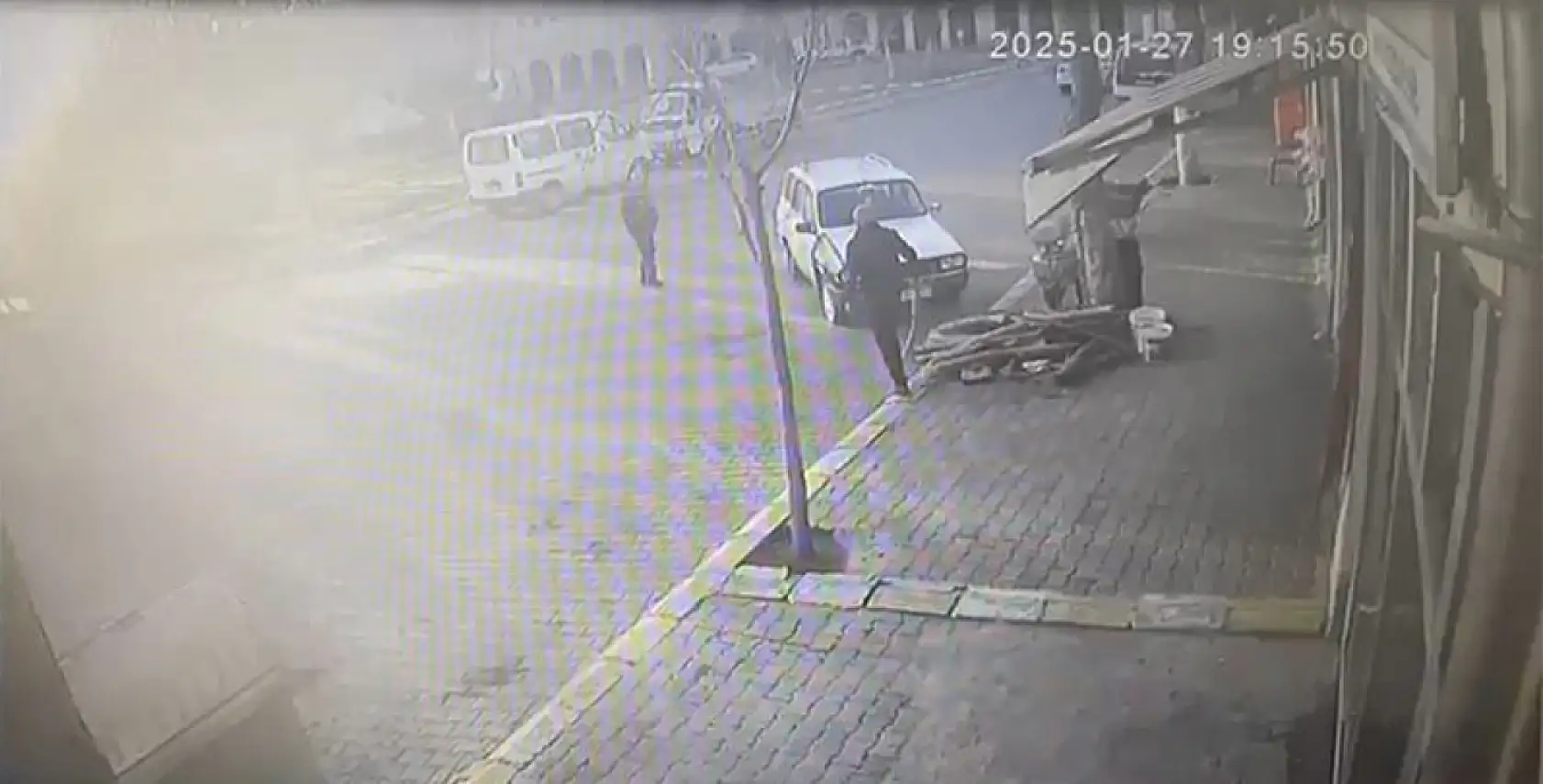 Ağabeyini Döve Döve Öldürdü