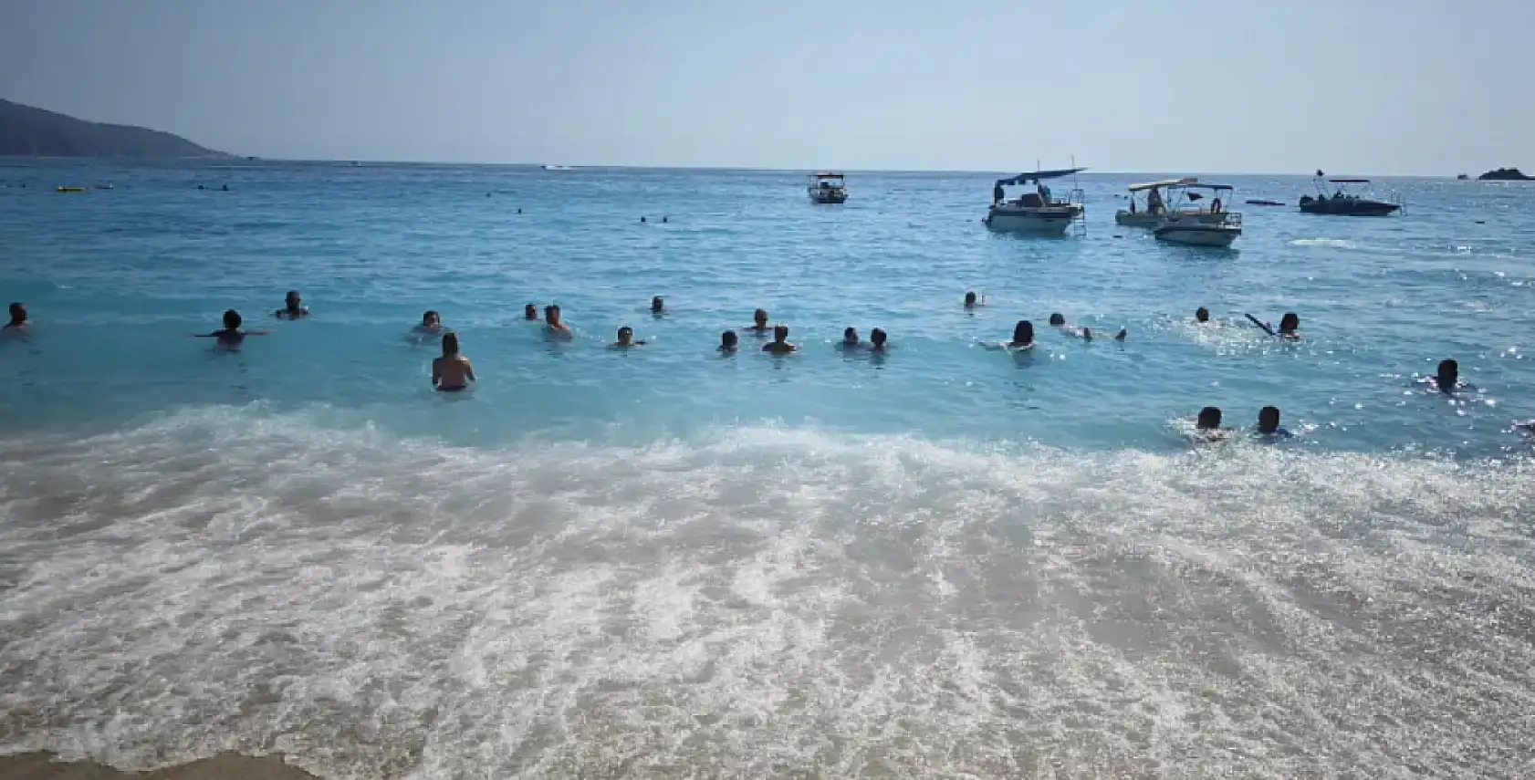 Fethiye'nin incisi Ölüdeniz'e ilgi yoğun