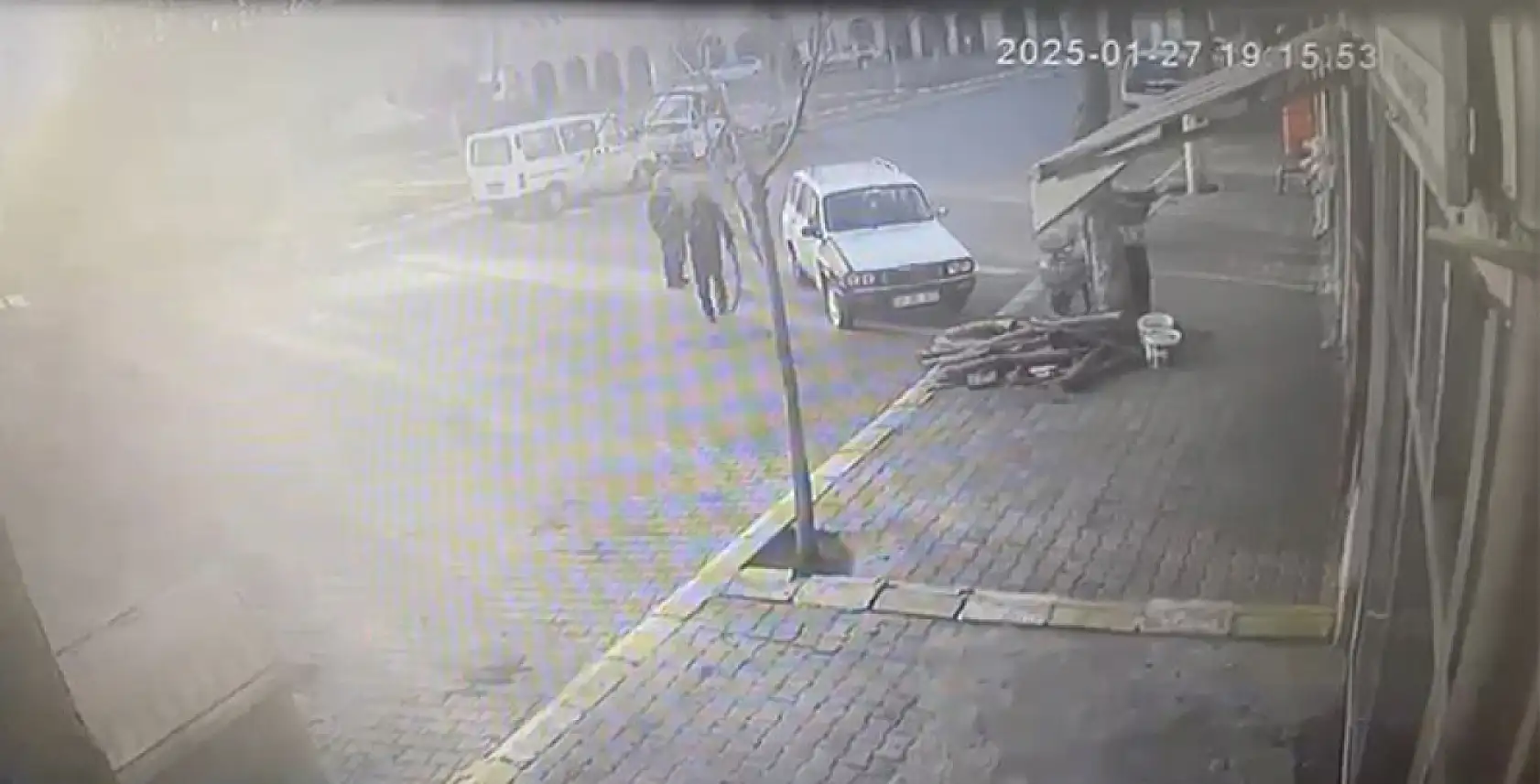 Ağabeyini Döve Döve Öldürdü