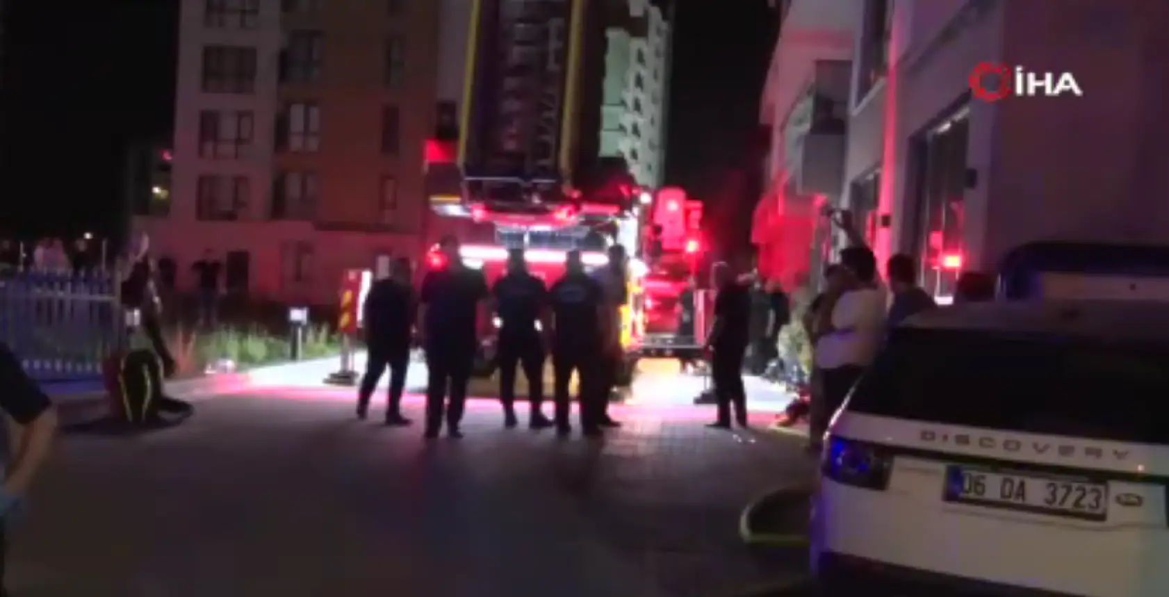 Ankara'da 26 katlı binada yangın: 3 ölü, 27 yaralı