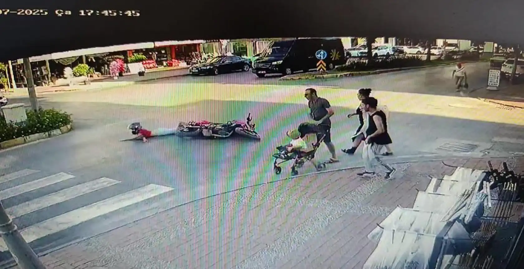 Aynı kavşakta 1 saat arayla 2 motosiklet kazası: 1 yaralı