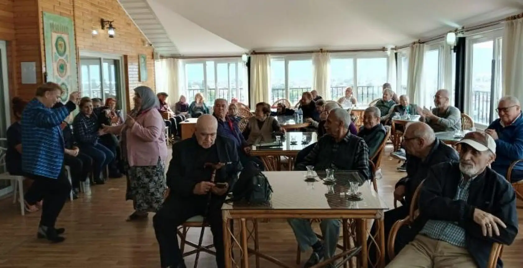 Fethiye Huzurevi sakinleri yılbaşını erken kutladı