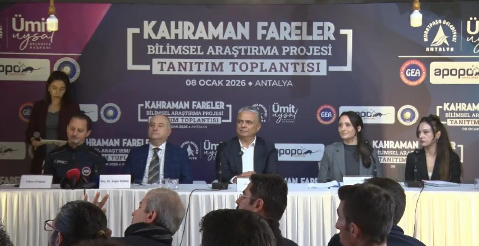 Arama kurtarmada yeni dönem: Enkaz altında kalanları kahraman fareler kurtaracak