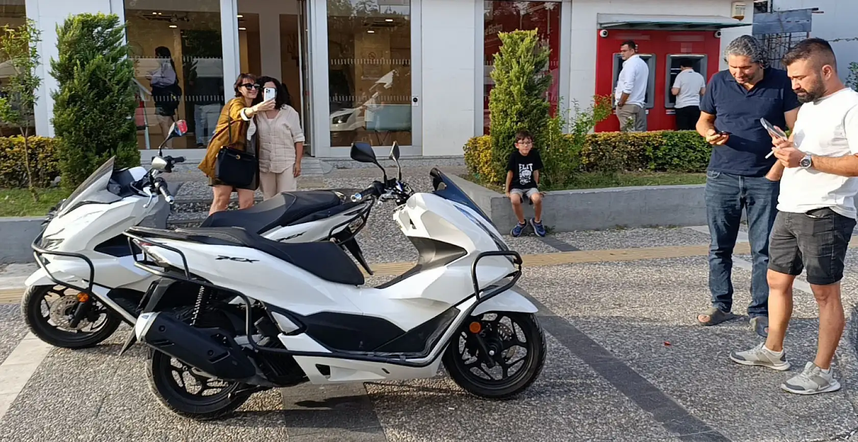 Motosiklet Karışıklığı: Yanlış Motosiklete Binen Sürücü Geri Çağrıldı