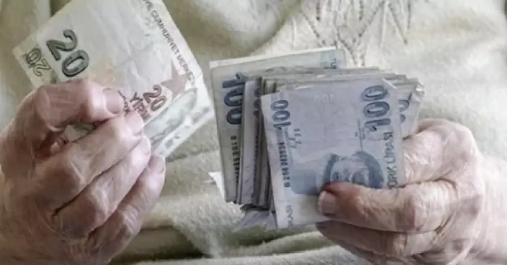 Cumhurbaşkanı Erdoğan Açıkladı: 2024 Yılında Emekli Bayram İkramiyeleri Belli Oldu