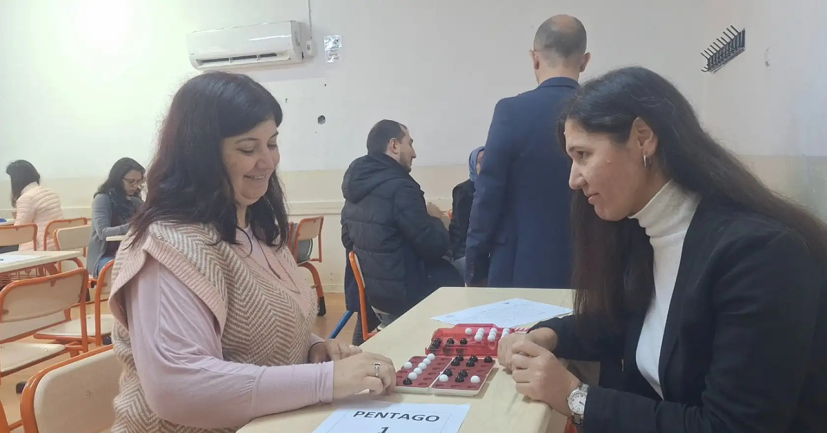 Seydikemer'de akıl ve zeka oyunları turnuvası gerçekleşti