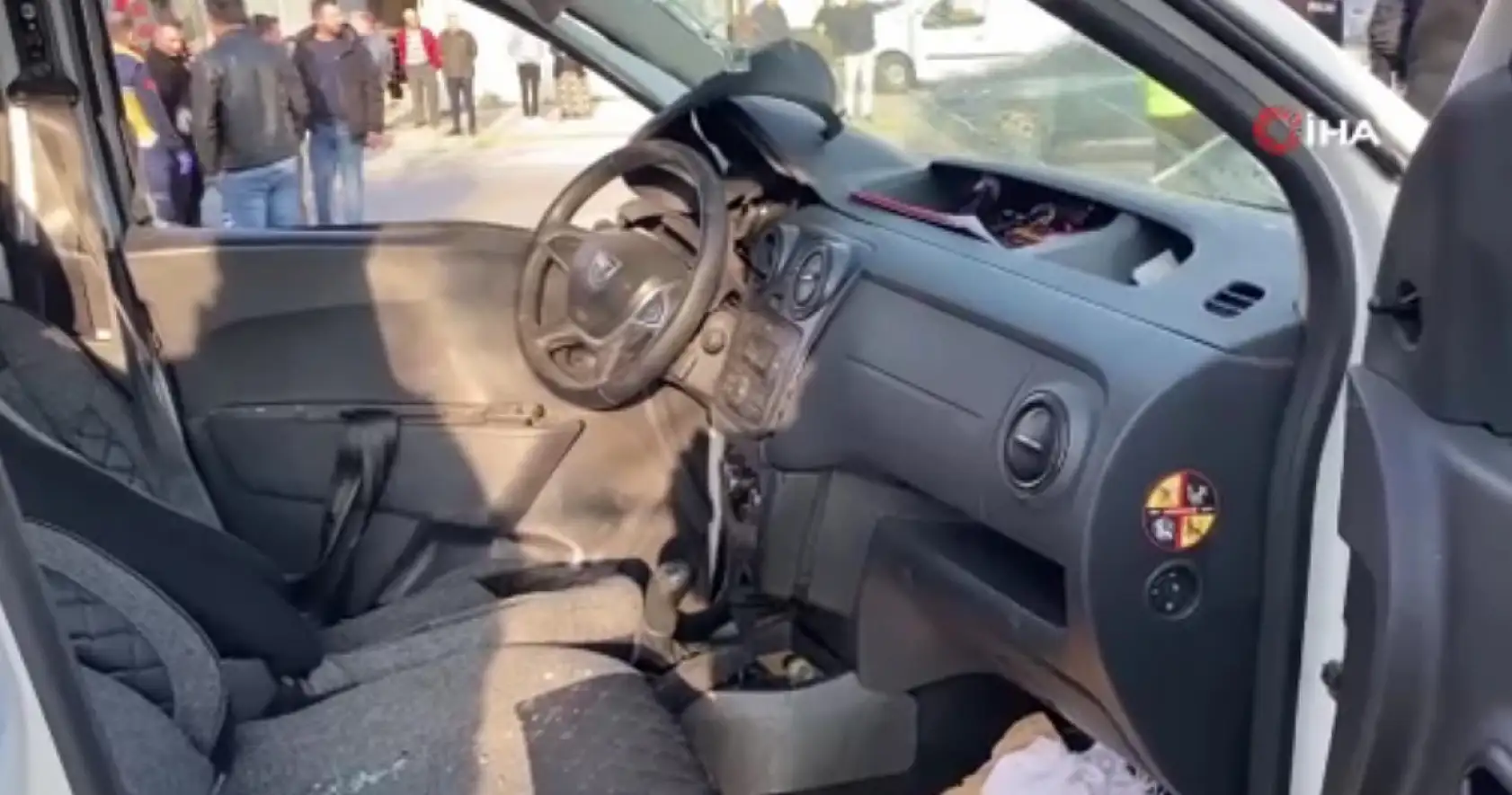 Elektrikli bisikletten düşen hamile kadın ve bebeği hayatını kaybetti