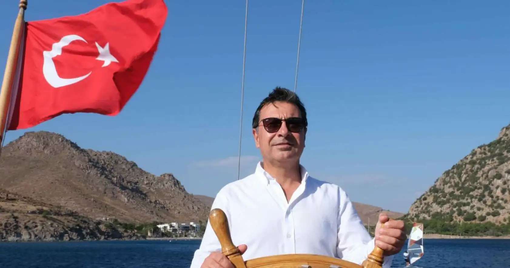 Muğla'da atıklar toplanıyor, denizler korunuyor