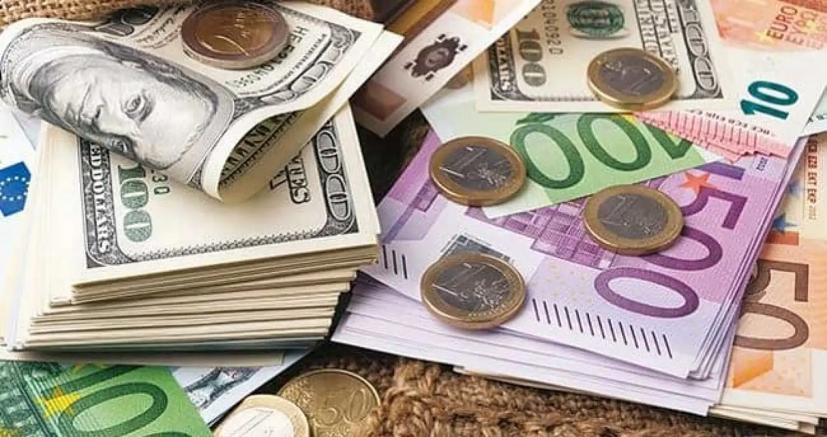 Dolar ve Euro'da yükseliş sürüyor 27 Mayıs 2025
