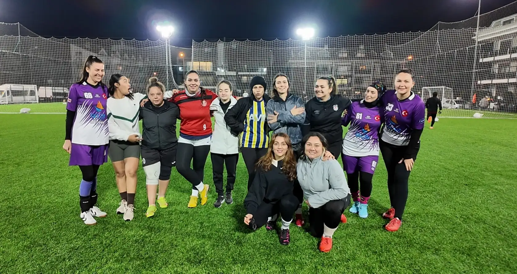 Marmaris'te kadınlardan 9 yıllık futbol geleneği