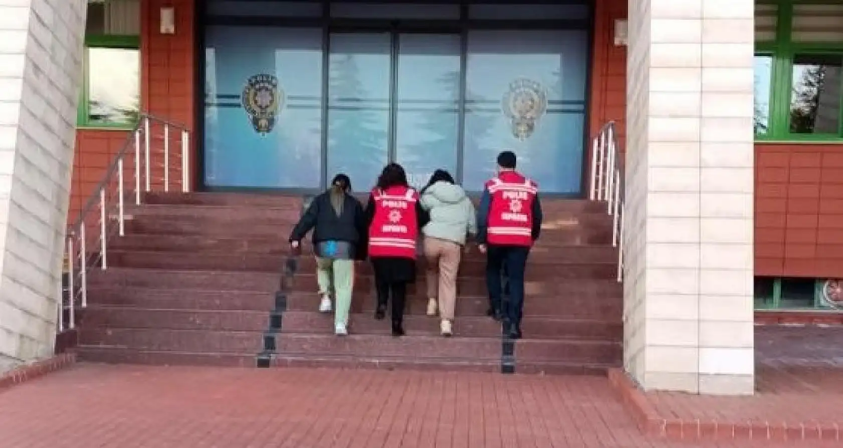 Fuhuş operasyonunda 8 şahsa rekor ceza!