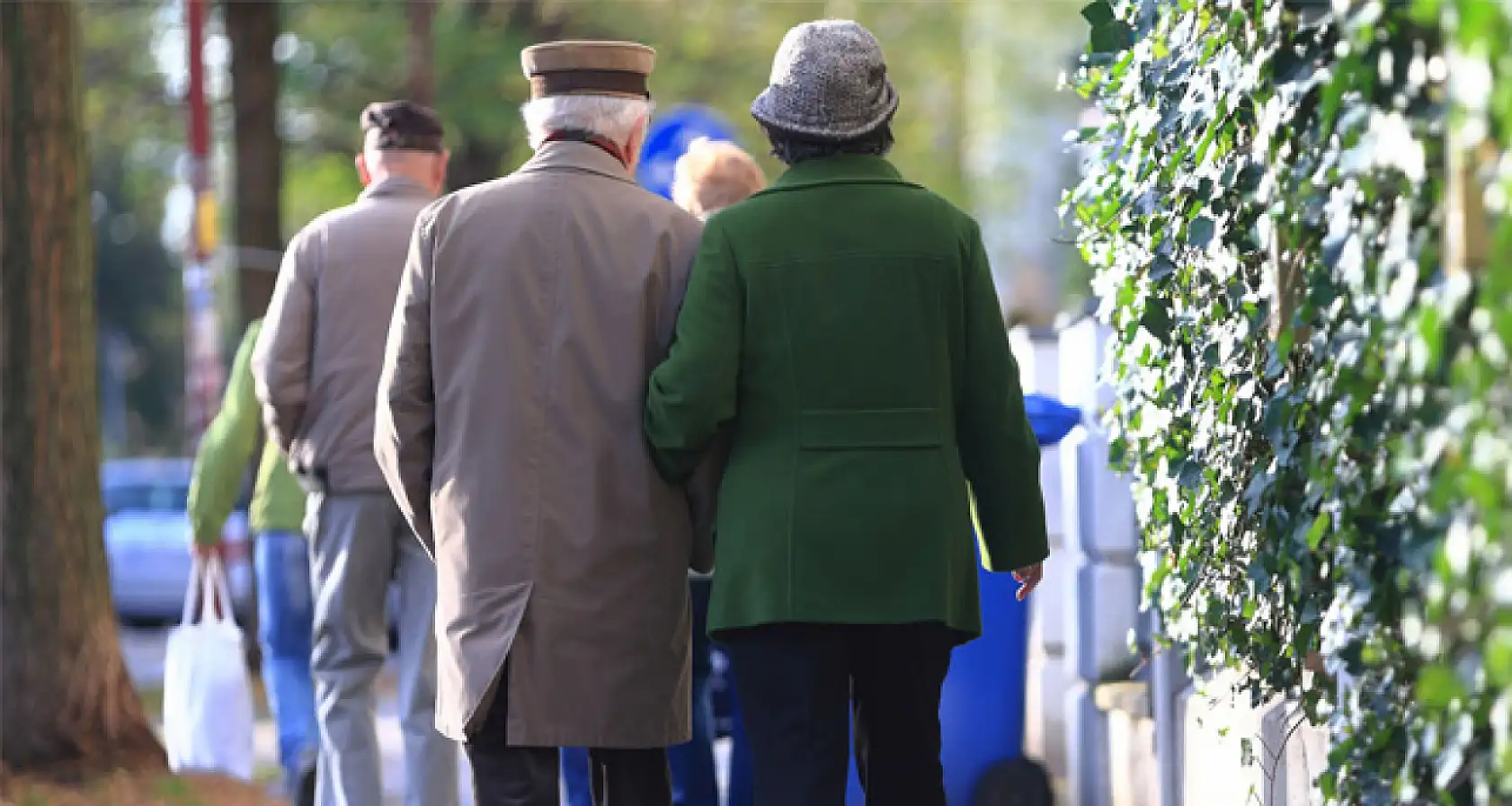 SGK'dan erken emeklilik müjdesi! Kadınlar 58, erkekler 60 yaşı beklemeyecek