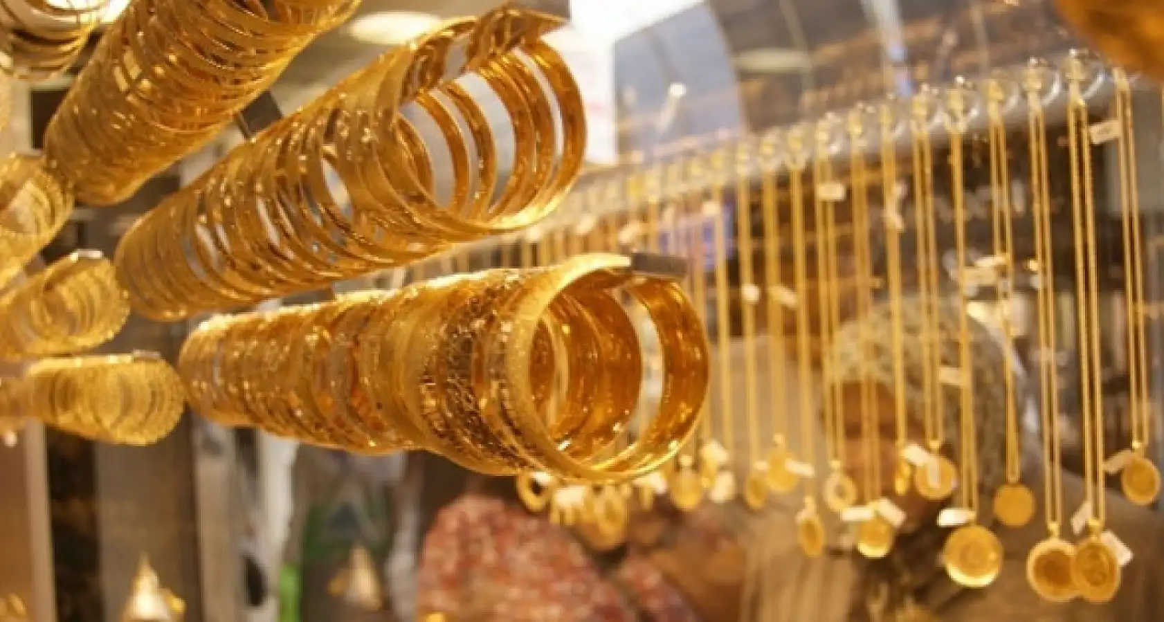 Gram ve çeyrek altın kaç TL oldu? 26 Şubat 2025