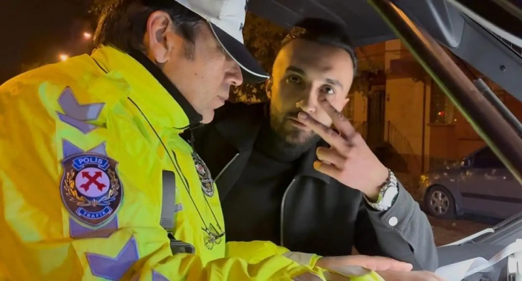 'Dur' ihtarına uymayan alkollü sürücünün rahatlığı pes dedirtti