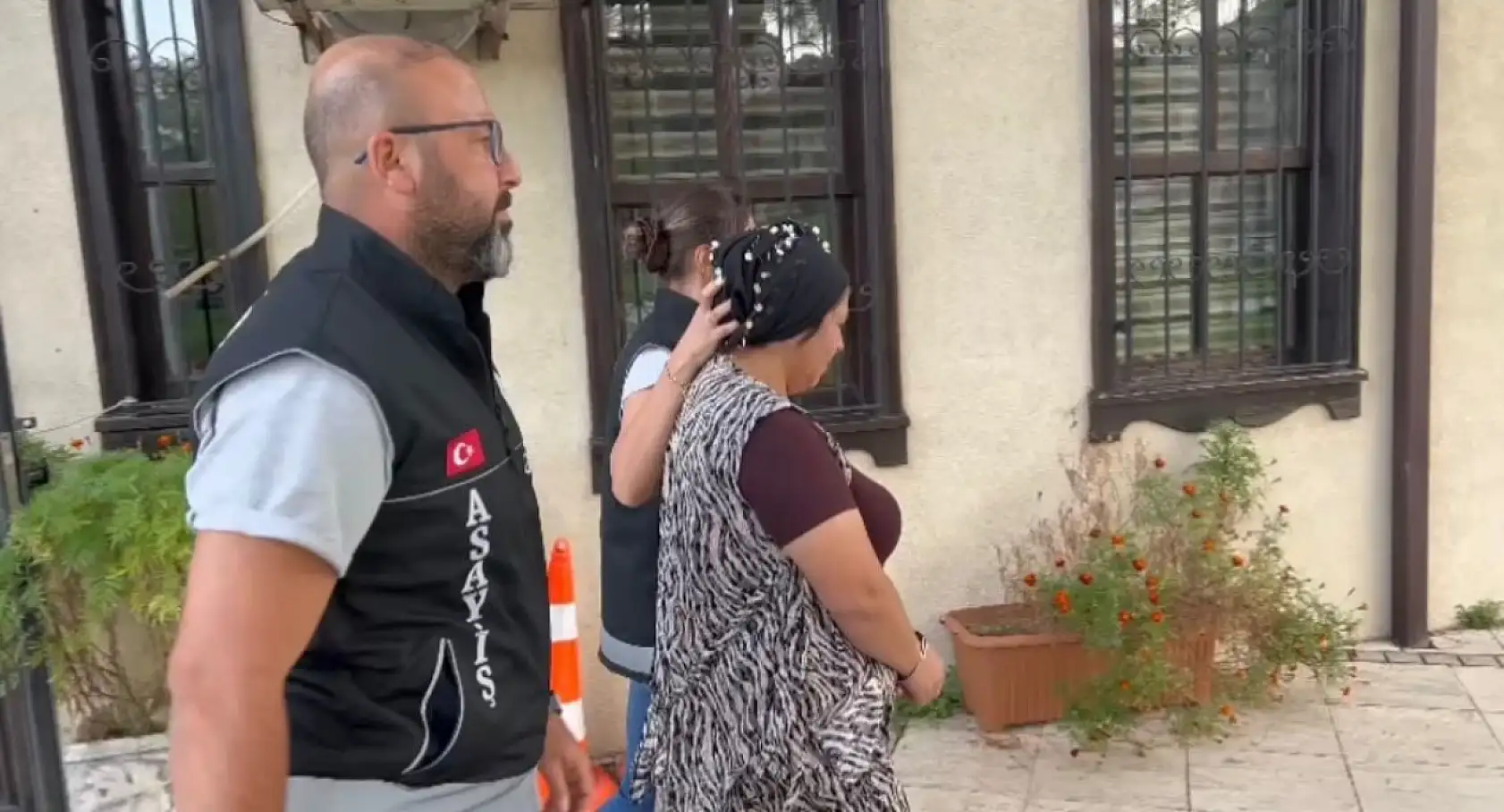 Gelinini öldürmüştü, kuyumcuda yakalandı