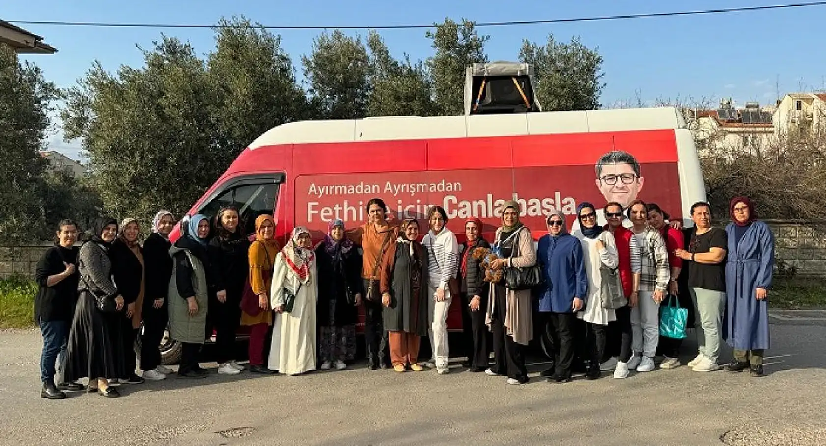 Cumhur İttifakı Kadın ve Gençlik Kolları kapı kapı dolaşıyor