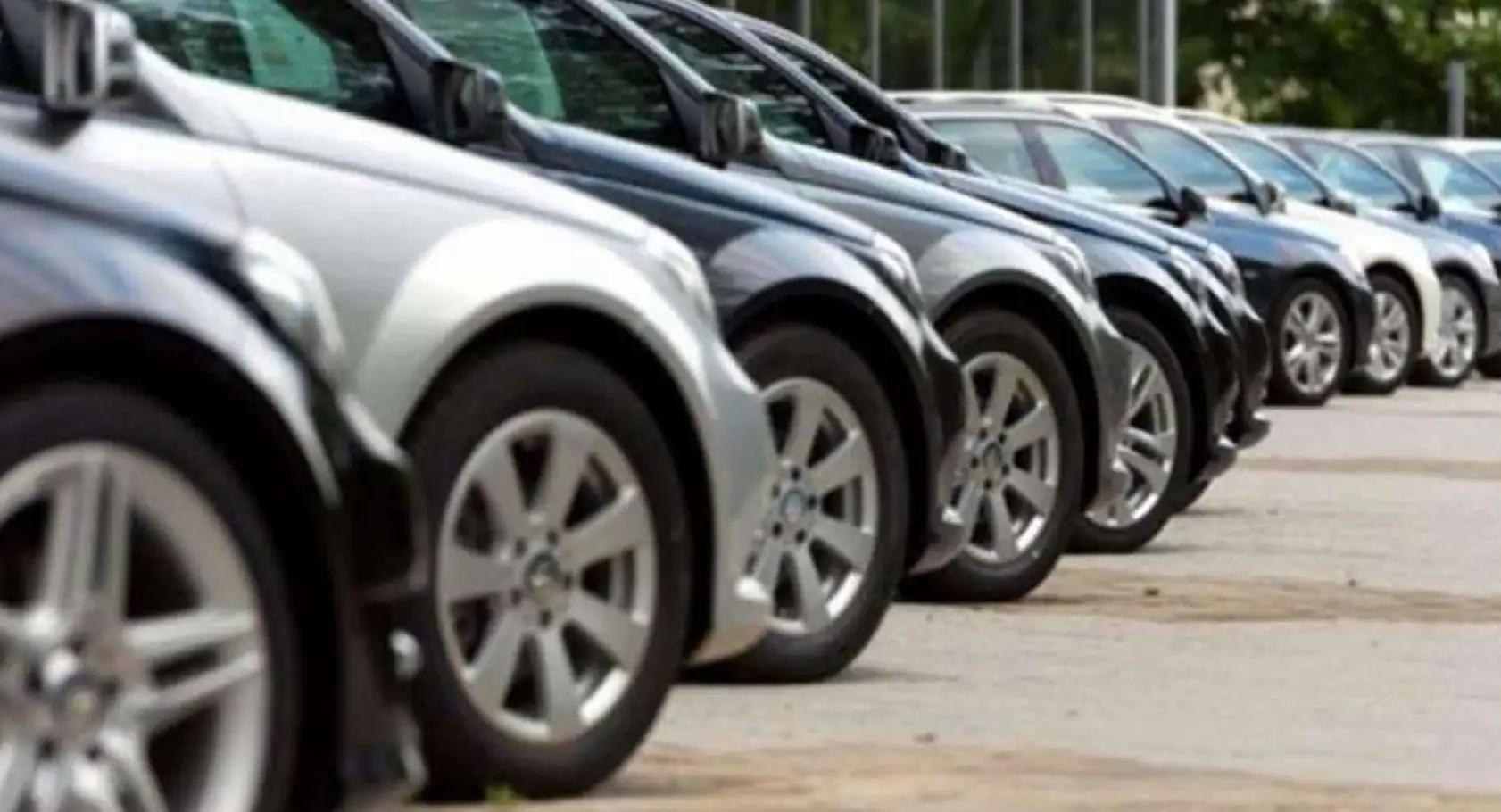 Otomotiv piyasasında son durum ne? Sıfır otomobilde canlılık hız kesti! 2.El alımlarda kan kaybı var..