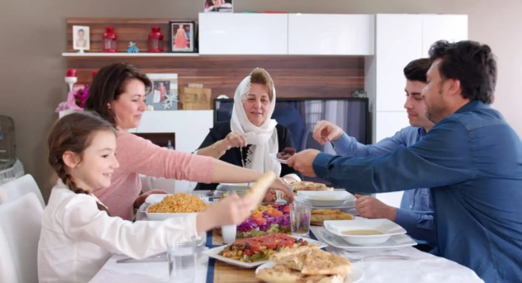 Dikkat, iftar sofralarının vazgeçilmezi meğer zehir saçıyormuş