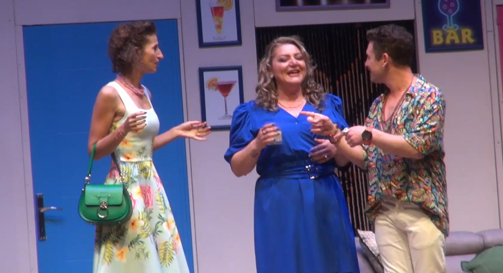 Fethiye'de 'Vay Başımıza Gelenler' rüzgarı esti