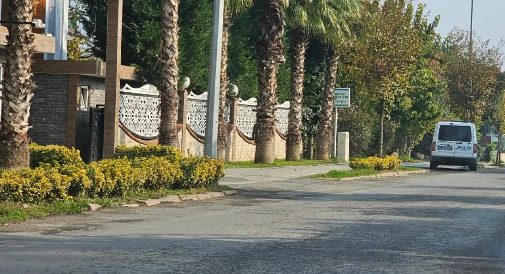 Villada gizemli ölüm: 2 Filistinli hayatını kaybetti