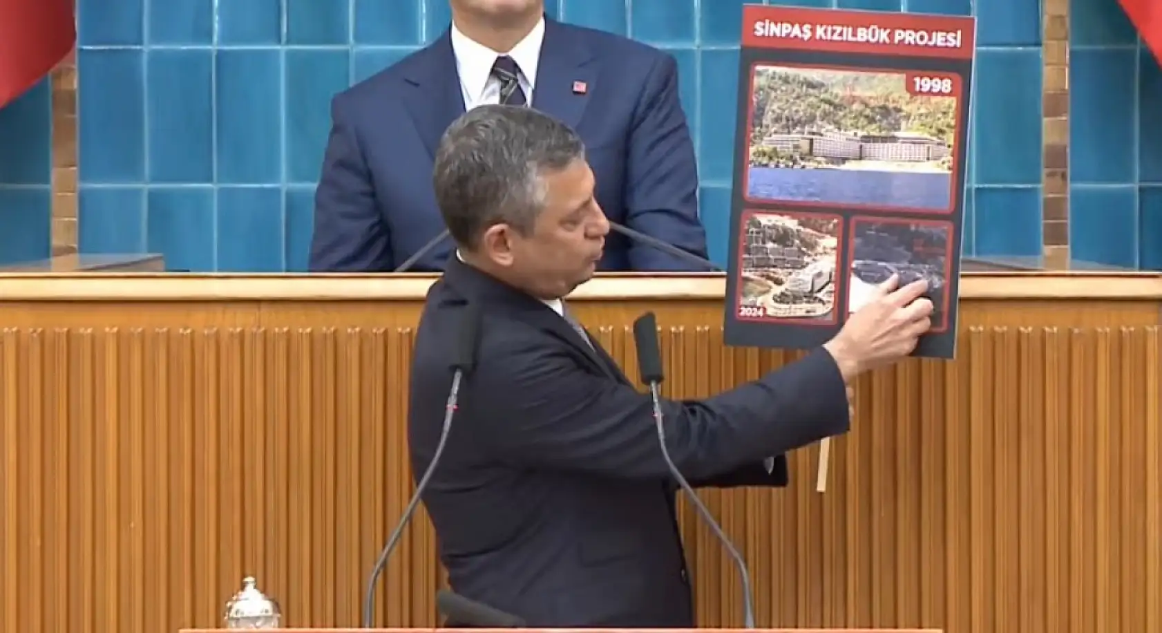 Özgür Özel: 'Sinpaş Kızılbük talanı karşısında hepimizin sorumluluğu var'