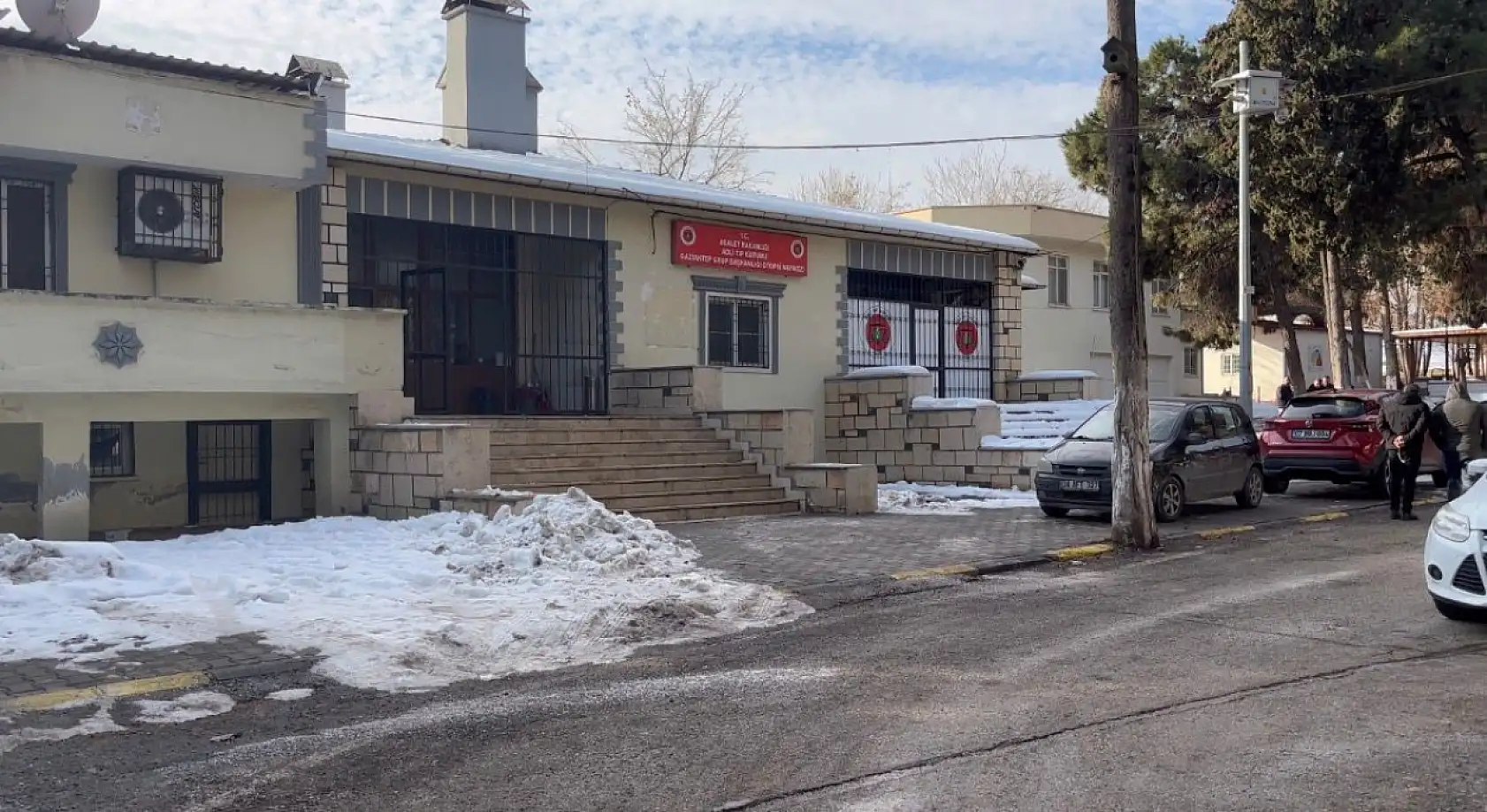 15 yaşındaki çocuğun bıçakladığı arkadaşı hayatını kaybetti