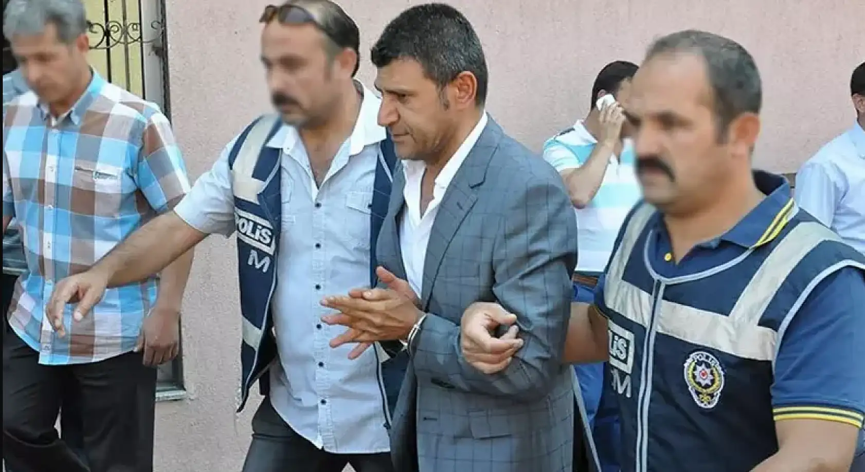 FETÖ firarisi Bekir Boydak yakalandı, bakın kaldığı villadan neler çıktı!