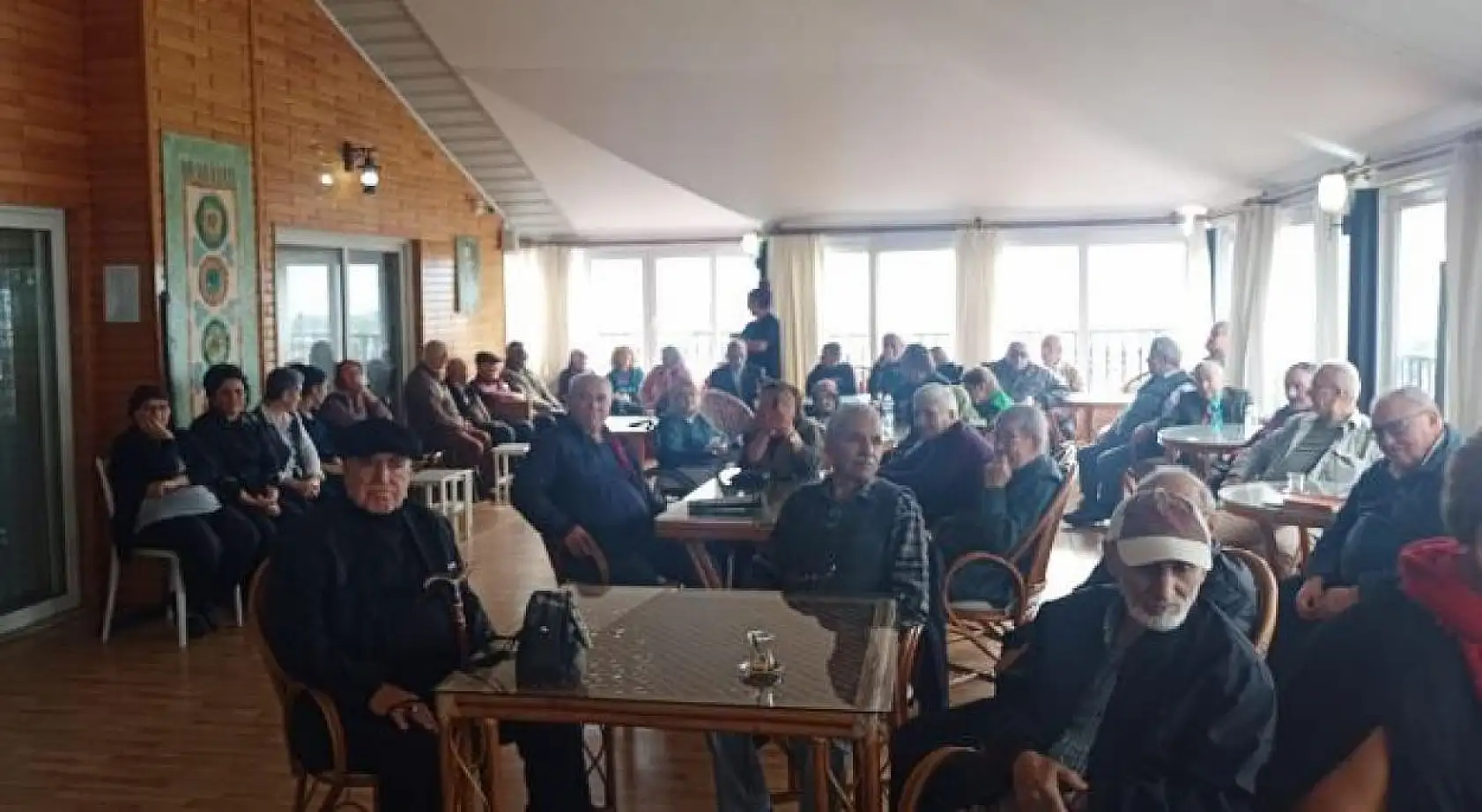 Fethiye Huzurevi sakinleri yılbaşını erken kutladı