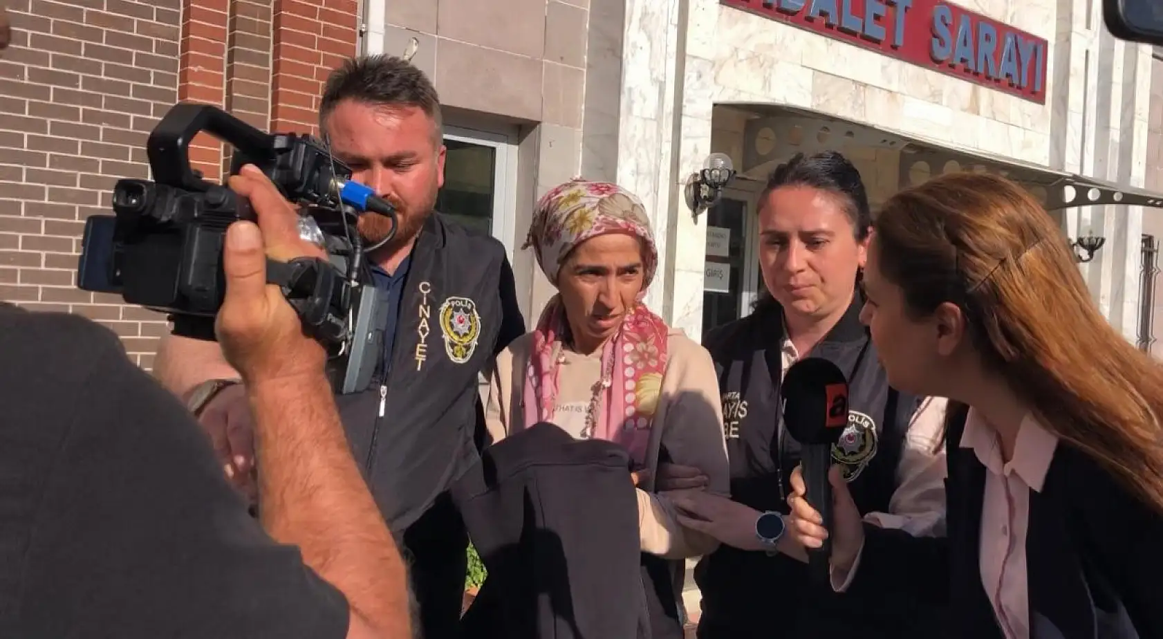 Sesinden rahatsız olduğu 9 yaşındaki üvey oğlunu öldürdüğü 9 yıl sonra ortaya çıktı