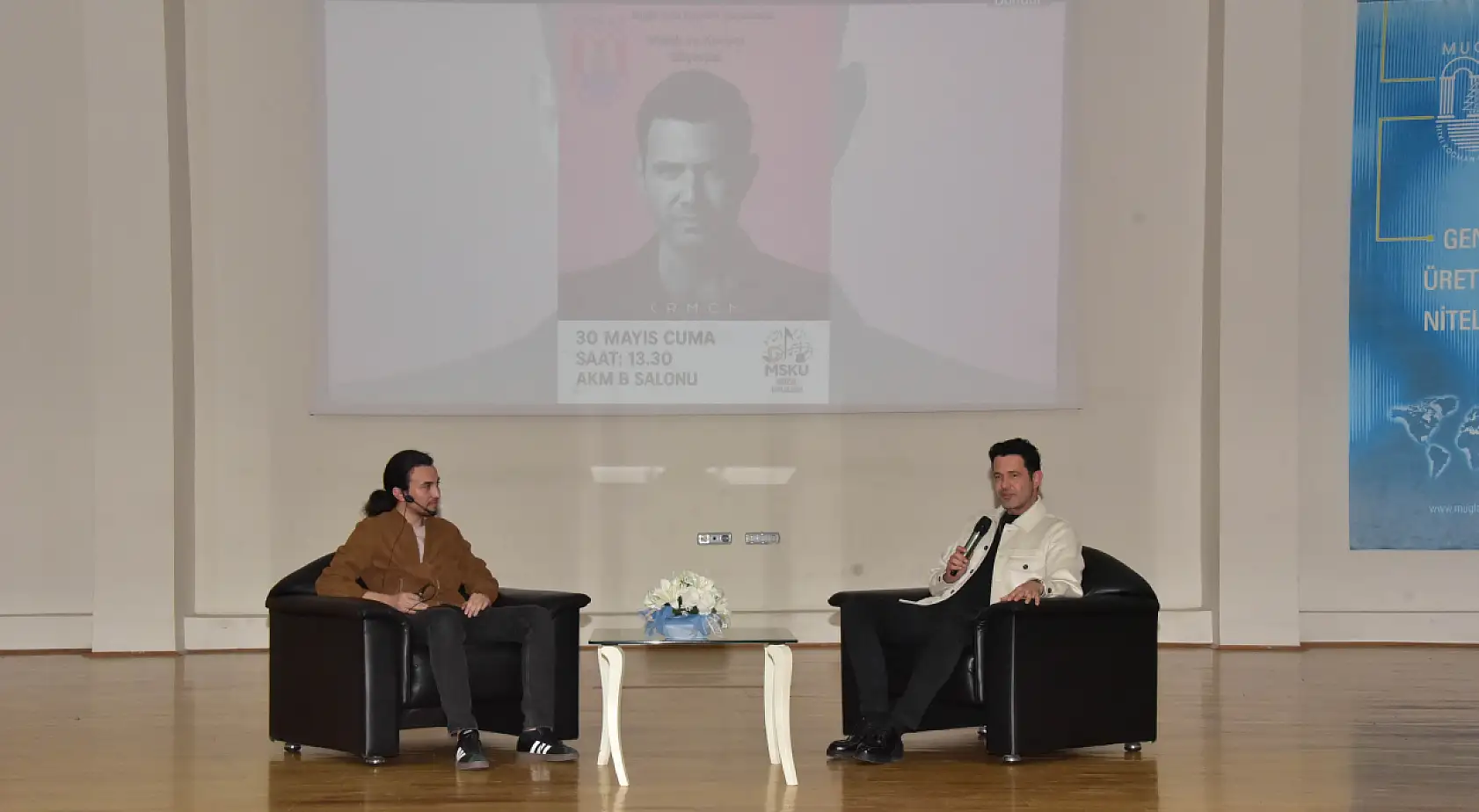 Ünlü Sanatçı Keremcem MSKÜ'lü Öğrencilerle buluştu