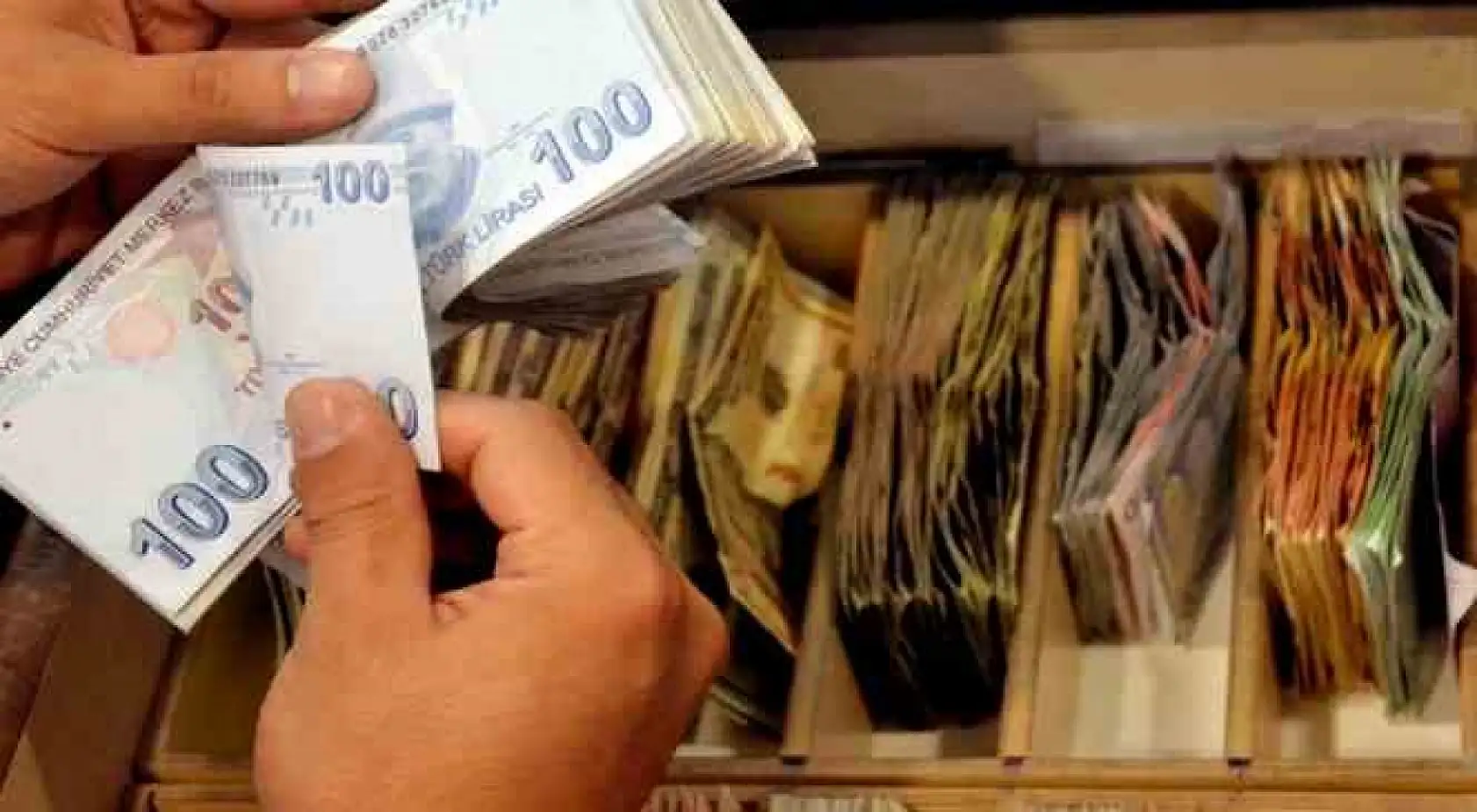 SGK'dan erken emeklilik müjdesi! Kadınlar 58, erkekler 60 yaşı beklemeyecek