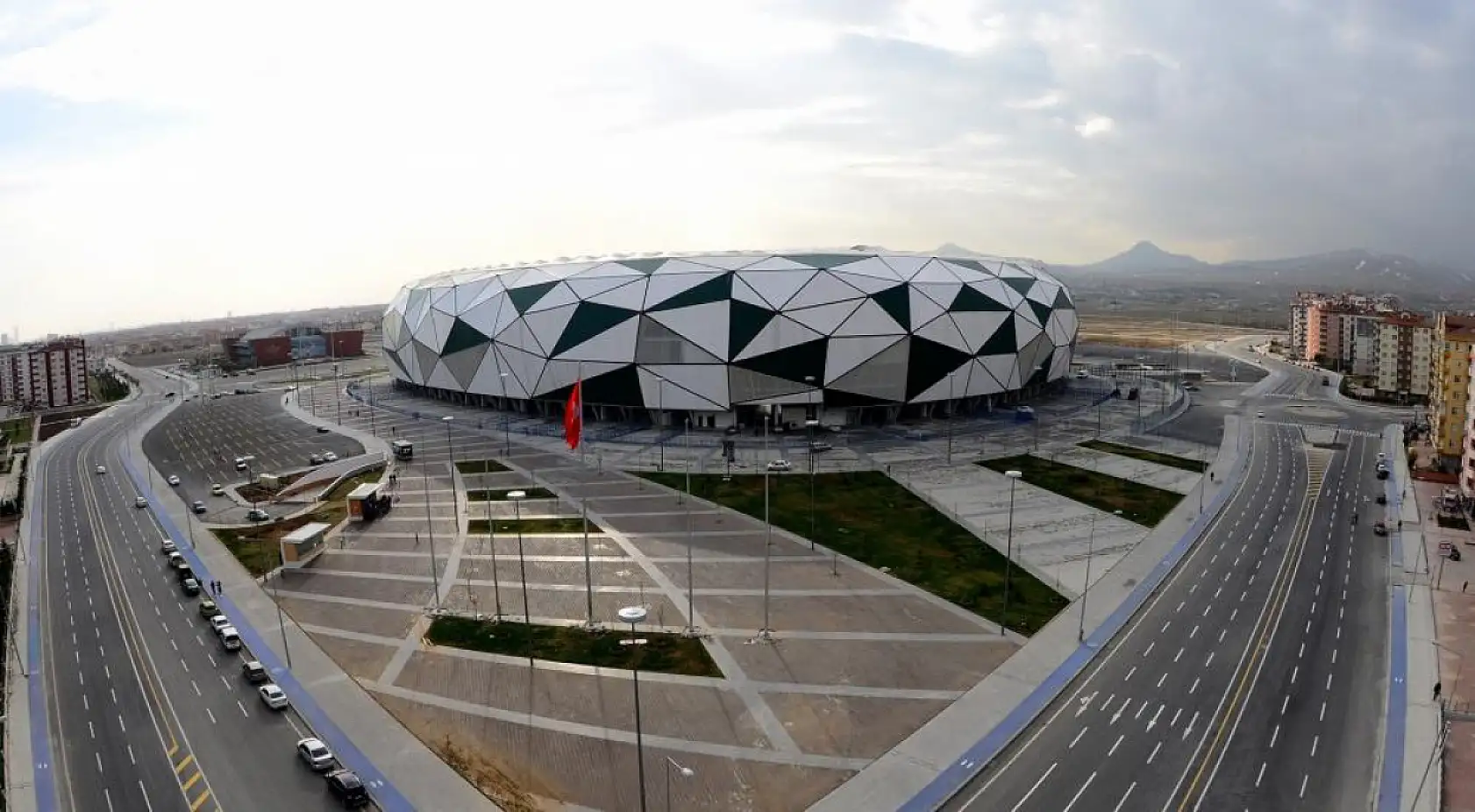 Stadyumlarda en fazla kapasite Galatasaray'ın, en az Bodrum FK'nın