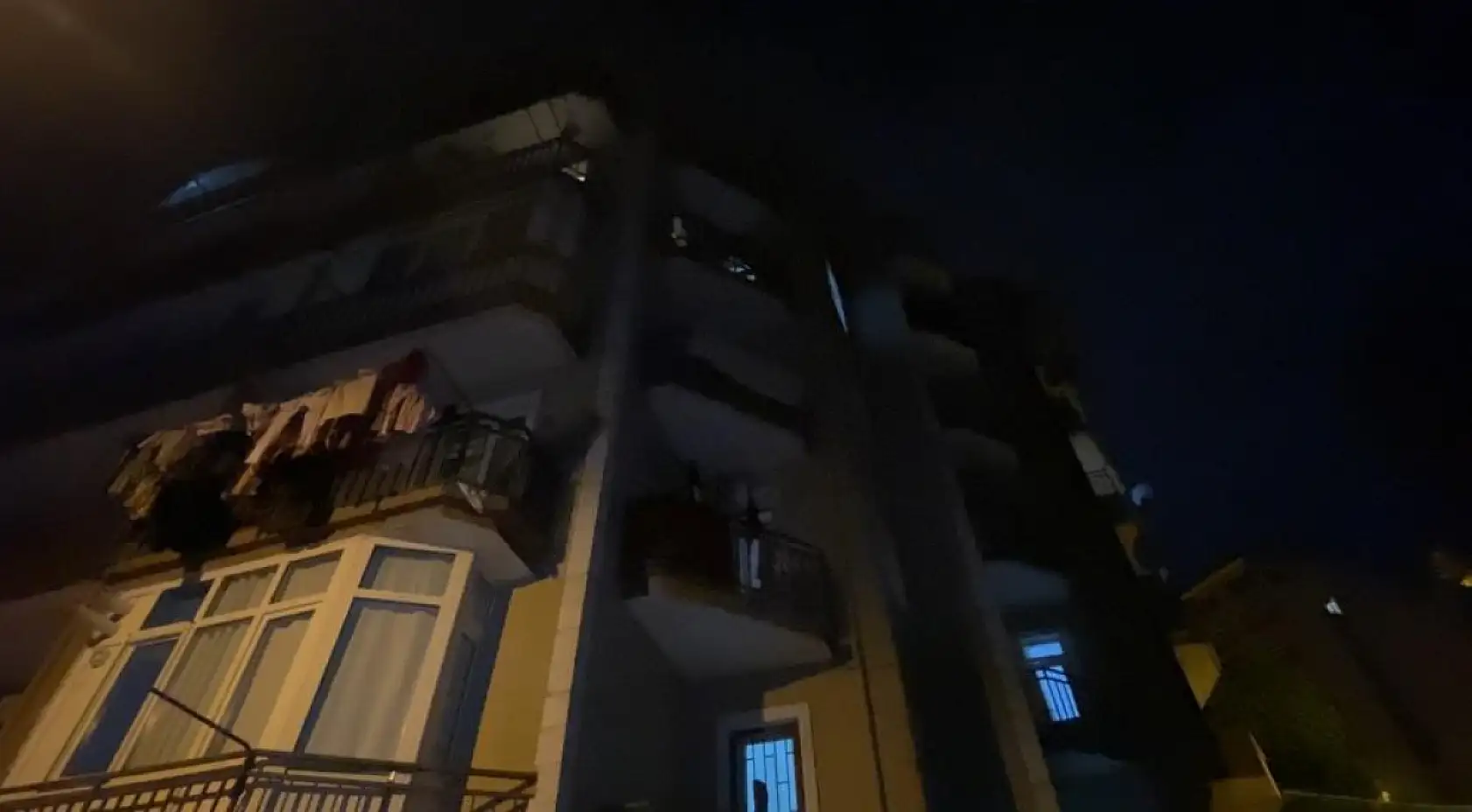 5. kattan düşen yaşlı kadın öldü