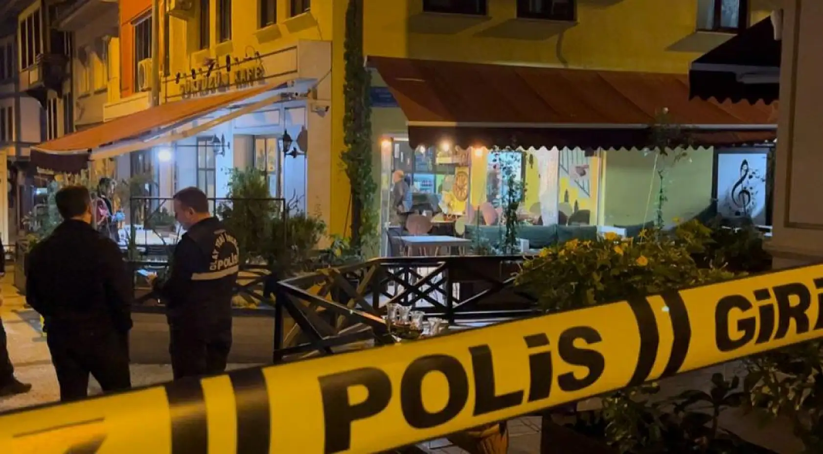 Mekana alınmayan alkollü şahıs dehşet saçtı: 4 yaralı