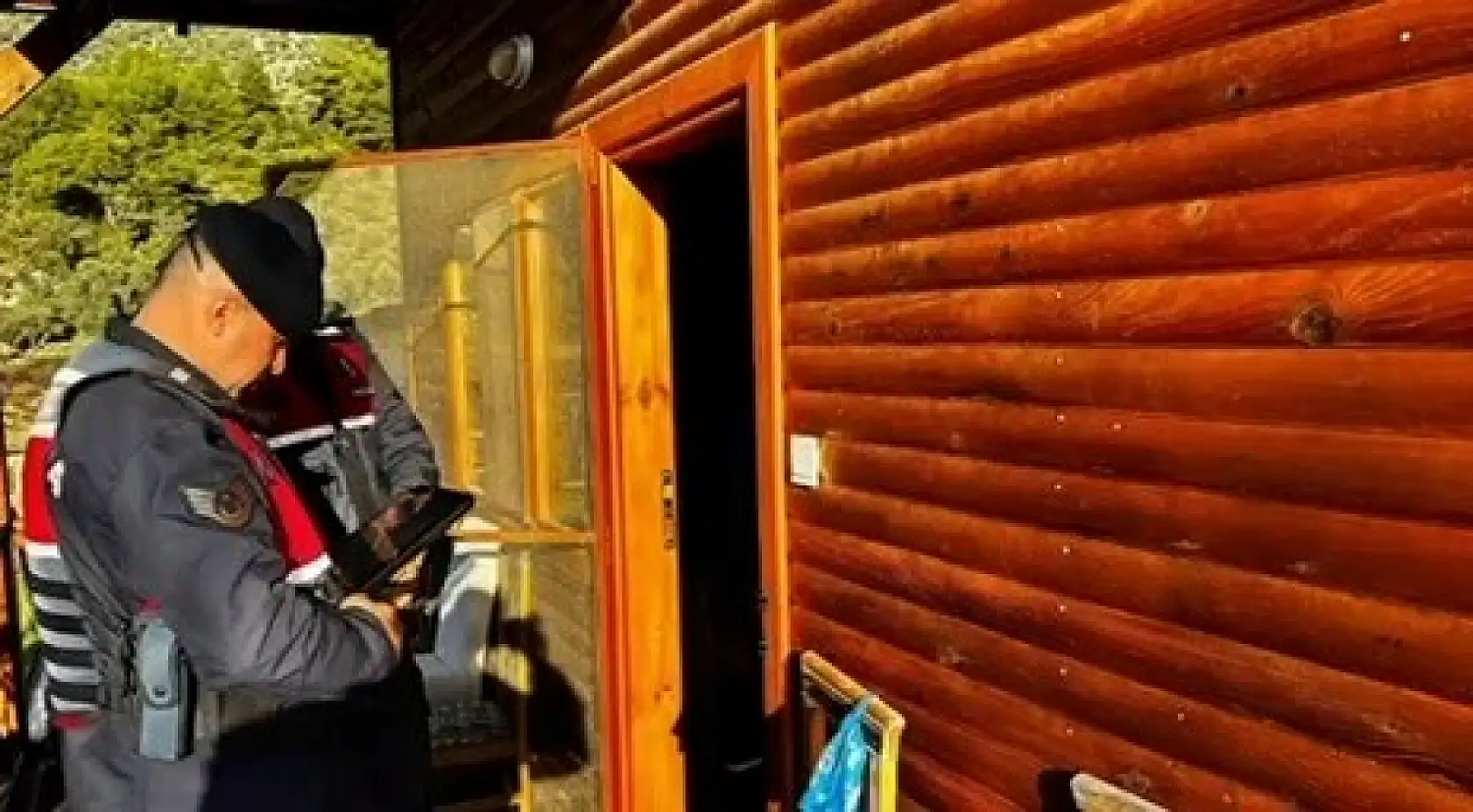 Jandarma tarafından Muğla'da yapılan denetimde bir haftada 80 şahıs yakalandı