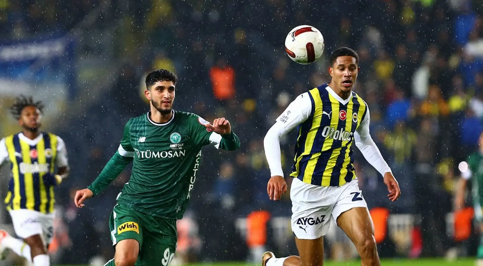 Fenerbahçe Şampiyonluk Yolunda Konyaspor'a Konuk Oluyor
